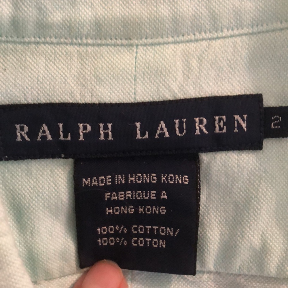 Ralph Lauren shirts one size4 and the other is size2 the size4 fits the same - Picture 4 of 5